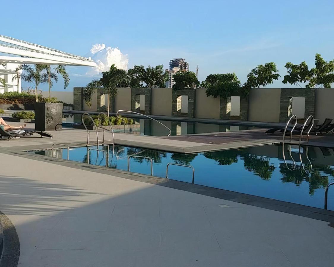 Mactan Newtown Seaview At One Pacific Residence Isla de Mactán Exterior foto